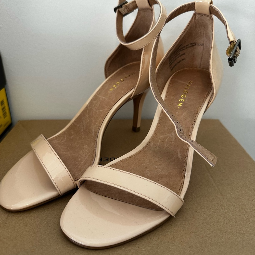Women Nude Strappy Heels, size 5